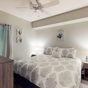  Apartment Sterling Shores